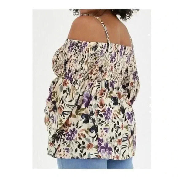 TORRID Challis Floral Long Sleeve Cold Shoulder Smocked Blouse Top Size 5 - Picture 2 of 8